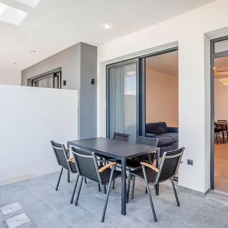 Luxury Ismini Villas * Polychrono