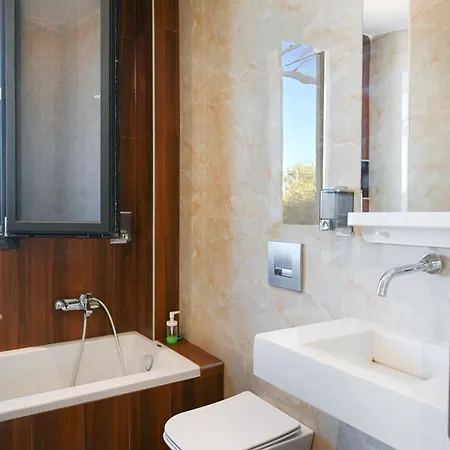 Villa Luxury Ismini Villas Polychrono