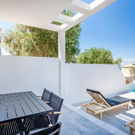 Luxury Ismini Villas * Polychrono